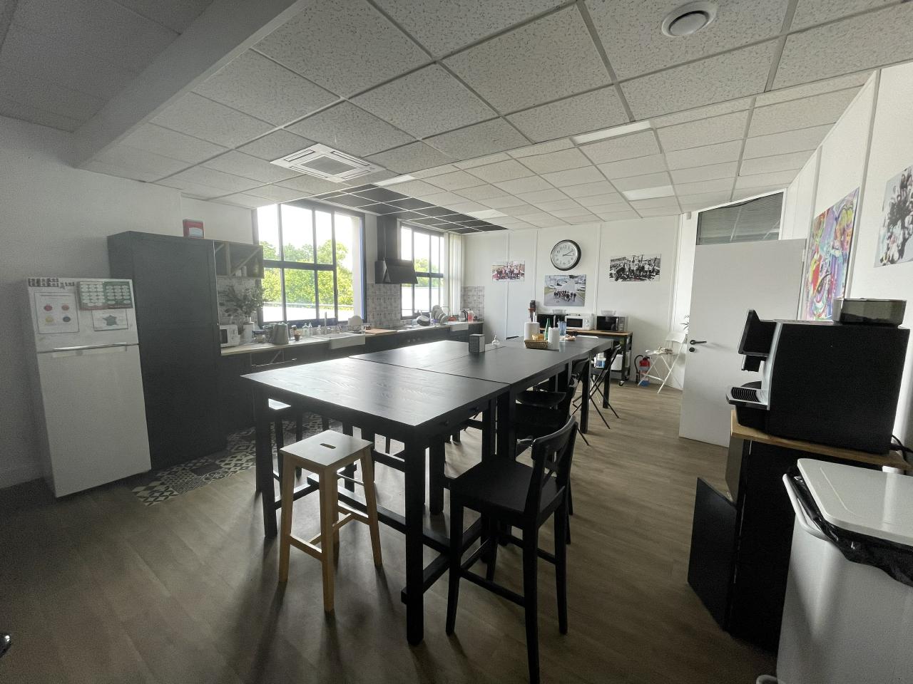 Local d'activité Croissy-Beaubourg 1111m² Vente local d'activité Croissy-Beaubourg Seine-et-Marne OVACT2423977 2